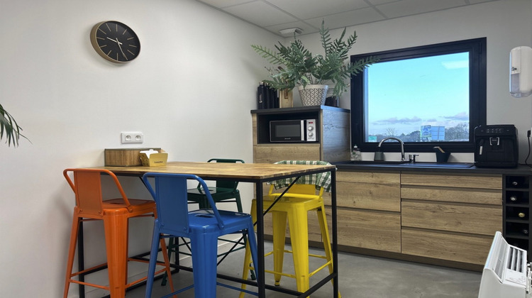 Ma-Cabane - Location Local commercial Mellac, 183 m²