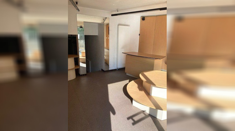Ma-Cabane - Location Local commercial Mende, 64 m²