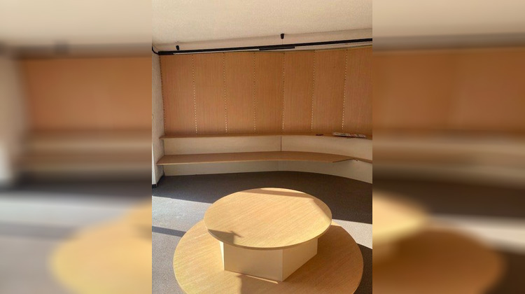 Ma-Cabane - Location Local commercial Mende, 64 m²