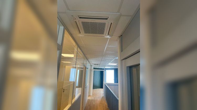 Ma-Cabane - Location Local commercial MERIGNAC, 50 m²