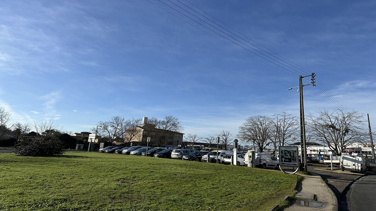 Ma-Cabane - Location Local commercial MERIGNAC, 135 m²