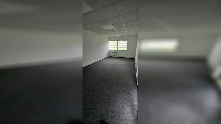 Ma-Cabane - Location Local commercial MERIGNAC, 85 m²