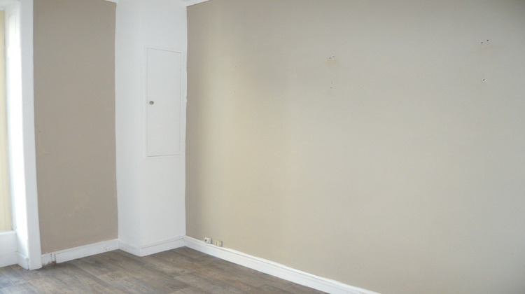 Ma-Cabane - Location Local commercial MESLAY-DU-MAINE, 41 m²