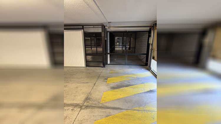 Ma-Cabane - Location Local commercial Meyreuil, 12 m²