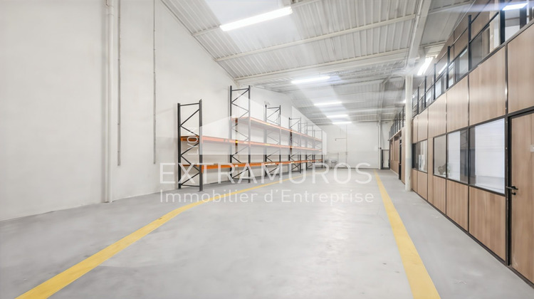 Ma-Cabane - Location Local commercial Meyzieu, 440 m²