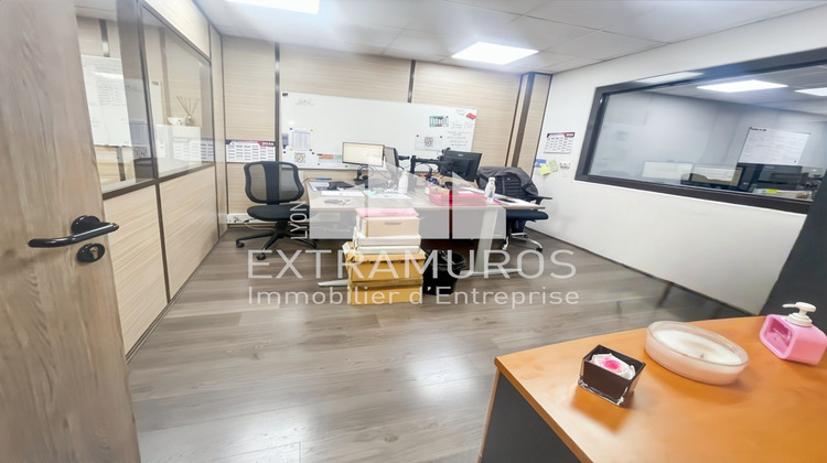 Ma-Cabane - Location Local commercial Meyzieu, 440 m²