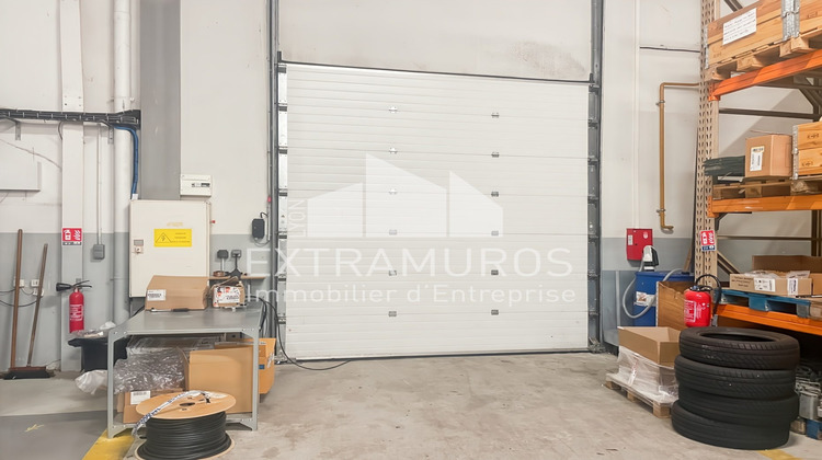 Ma-Cabane - Location Local commercial Meyzieu, 440 m²