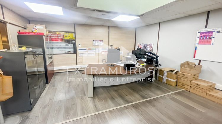 Ma-Cabane - Location Local commercial Meyzieu, 440 m²