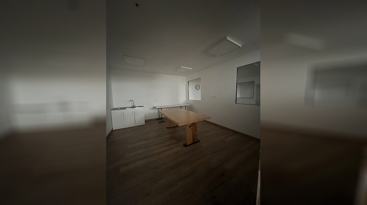 Ma-Cabane - Location Local commercial Mios, 300 m²