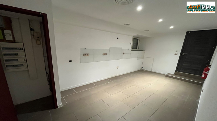 Ma-Cabane - Location Local commercial MIRAMAS, 850 m²