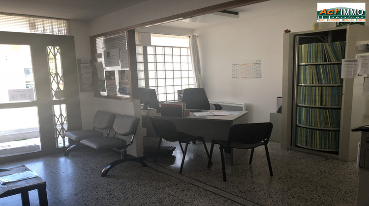 Ma-Cabane - Location Local commercial MIRAMAS, 160 m²