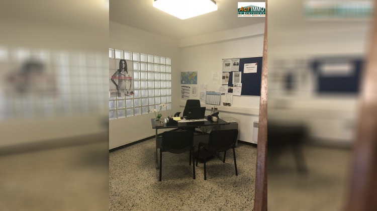 Ma-Cabane - Location Local commercial MIRAMAS, 160 m²