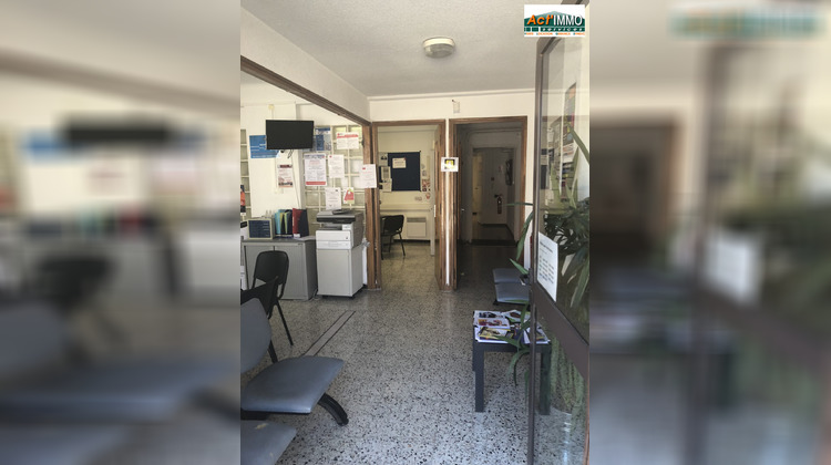 Ma-Cabane - Location Local commercial MIRAMAS, 160 m²