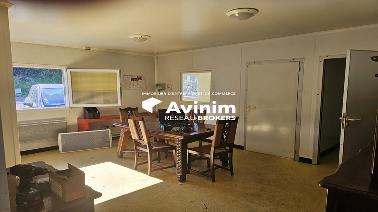 Ma-Cabane - Location Local commercial Mirefleurs, 300 m²