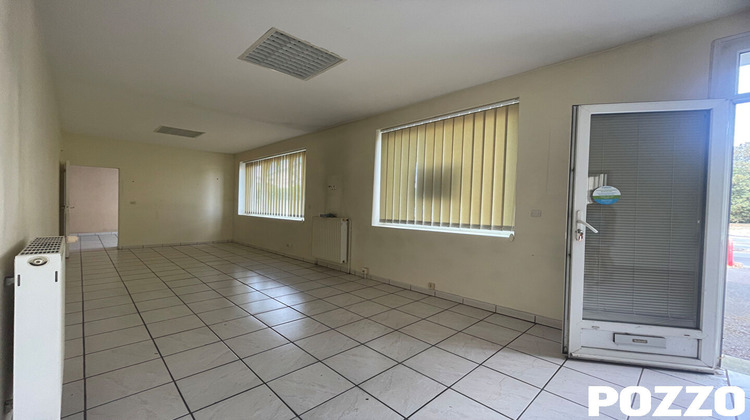 Ma-Cabane - Location Local commercial MONDEVILLE, 81 m²