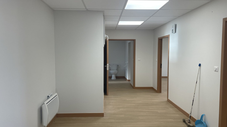 Ma-Cabane - Location Local commercial Mont-Roc, 34 m²