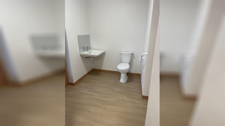 Ma-Cabane - Location Local commercial Mont-Roc, 34 m²