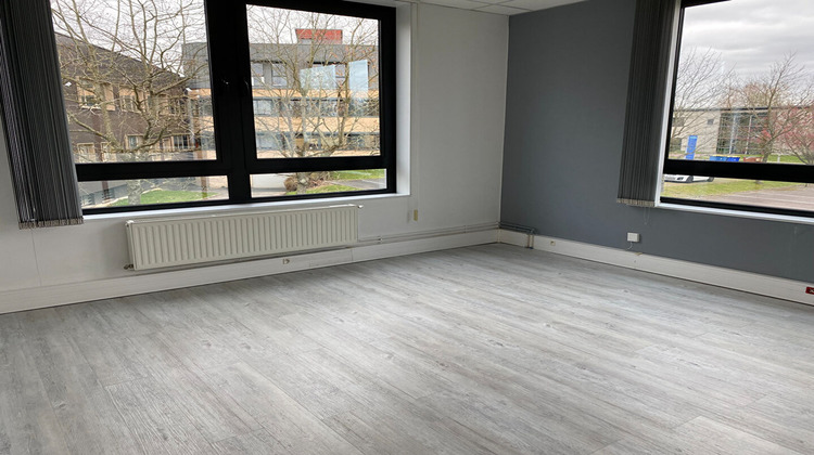 Ma-Cabane - Location Local commercial MONT-SAINT-AIGNAN, 75 m²