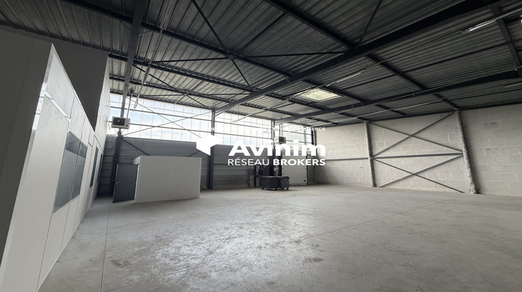 Ma-Cabane - Location Local commercial Montataire, 716 m²