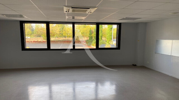 Ma-Cabane - Location Local commercial MONTAUBAN, 531 m²