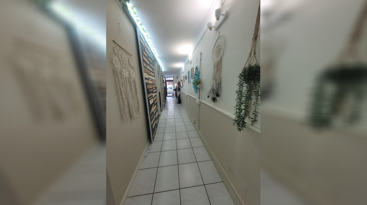 Ma-Cabane - Location Local commercial MONTAUBAN, 58 m²