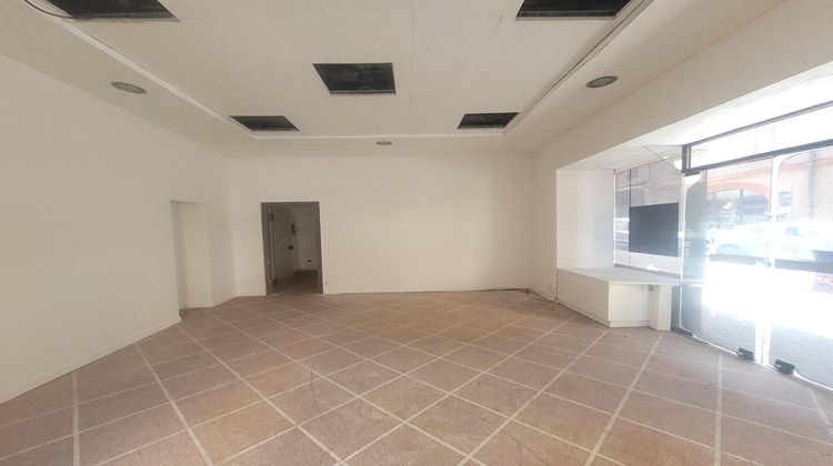 Ma-Cabane - Location Local commercial MONTAUBAN, 151 m²