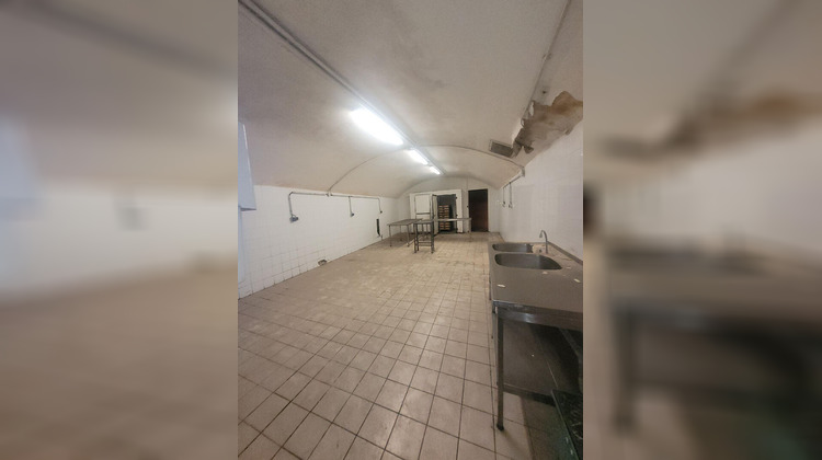 Ma-Cabane - Location Local commercial MONTAUBAN, 151 m²