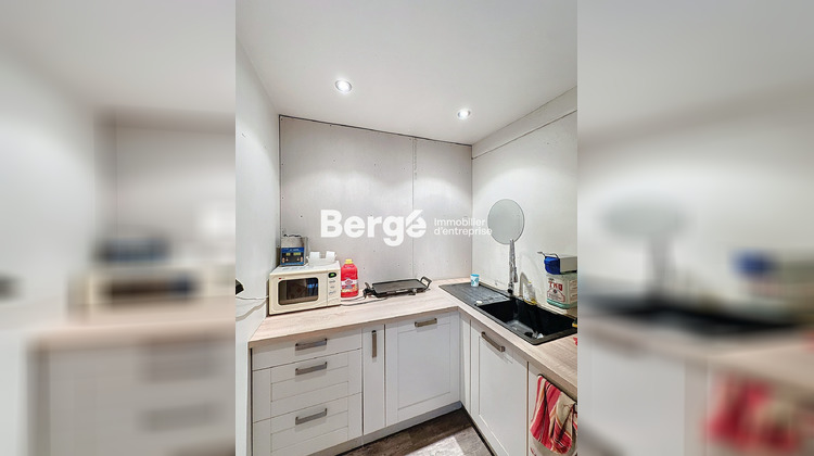 Ma-Cabane - Location Local commercial Montauroux, 225 m²