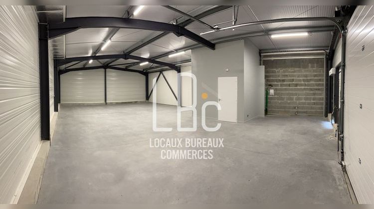 Ma-Cabane - Location Local commercial Montbert, 151 m²