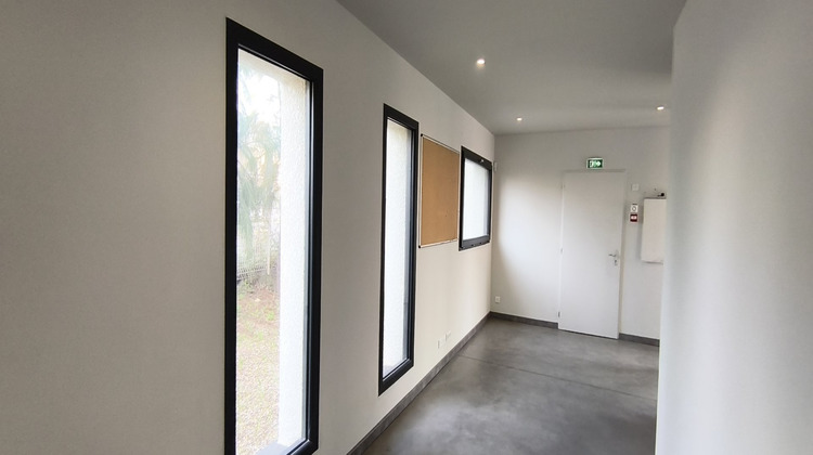 Ma-Cabane - Location Local commercial MONTBLANC, 243 m²