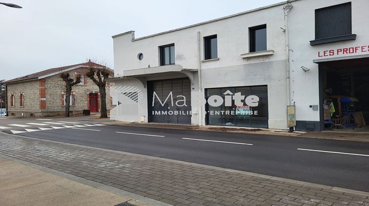 Ma-Cabane - Location Local commercial MONTBRISON, 300 m²
