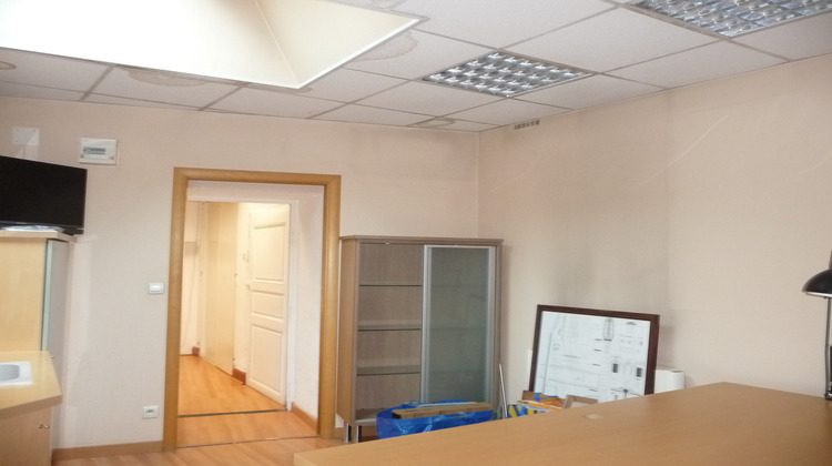 Ma-Cabane - Location Local commercial Montbrison, 52 m²