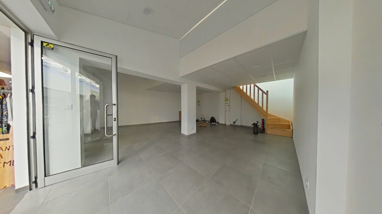 Ma-Cabane - Location Local commercial Montbrison, 61 m²