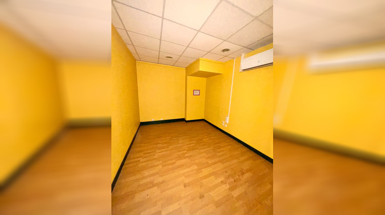 Ma-Cabane - Location Local commercial MONTCEAU-LES-MINES, 52 m²