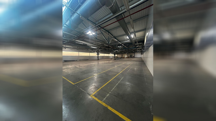 Ma-Cabane - Location Local commercial MONTCEAU-LES-MINES, 3000 m²