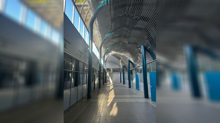 Ma-Cabane - Location Local commercial MONTCEAU-LES-MINES, 3000 m²