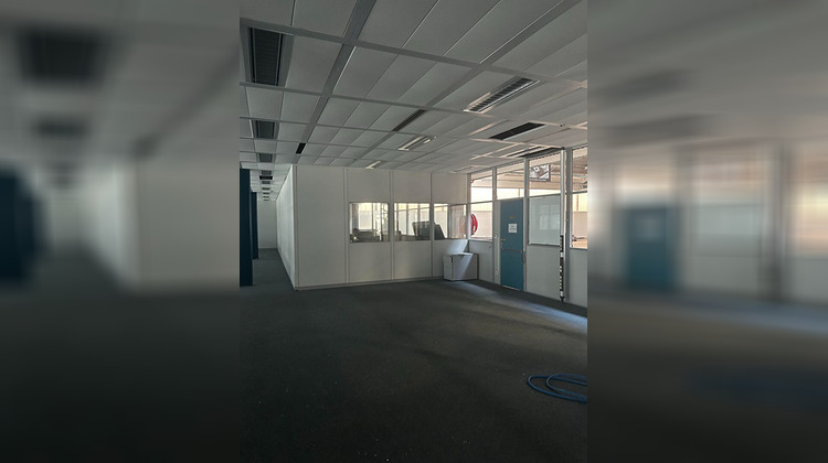 Ma-Cabane - Location Local commercial MONTCEAU-LES-MINES, 3000 m²