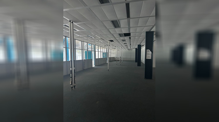 Ma-Cabane - Location Local commercial MONTCEAU-LES-MINES, 3000 m²