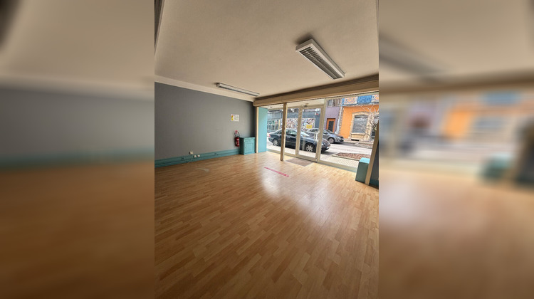 Ma-Cabane - Location Local commercial MONTCEAU-LES-MINES, 57 m²