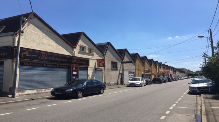 Ma-Cabane - Location Local commercial MONTEREAU-FAULT-YONNE, 389 m²