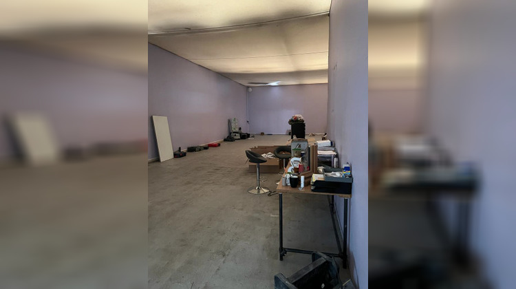 Ma-Cabane - Location Local commercial MONTEREAU-FAULT-YONNE, 622 m²