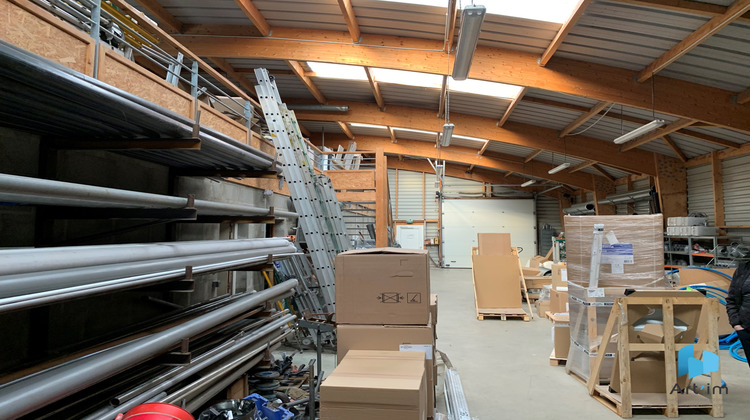 Ma-Cabane - Location Local commercial Montfort-le-Gesnois, 470 m²