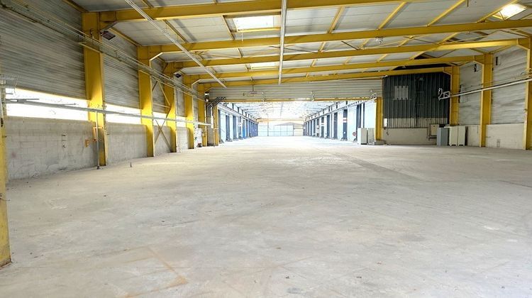 Ma-Cabane - Location Local commercial MONTLUCON, 2775 m²