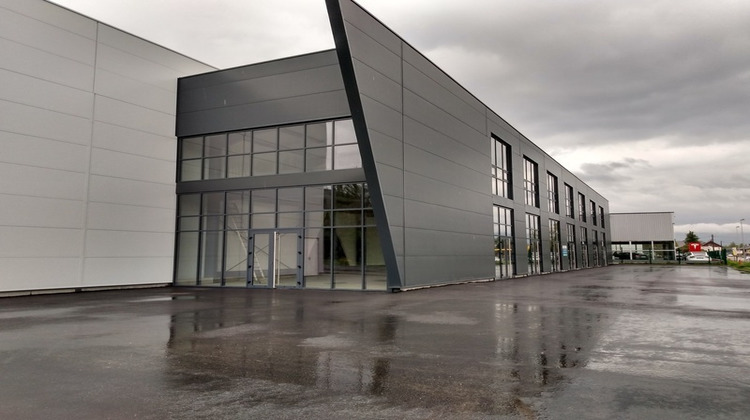 Ma-Cabane - Location Local commercial MONTMELIAN, 576 m²
