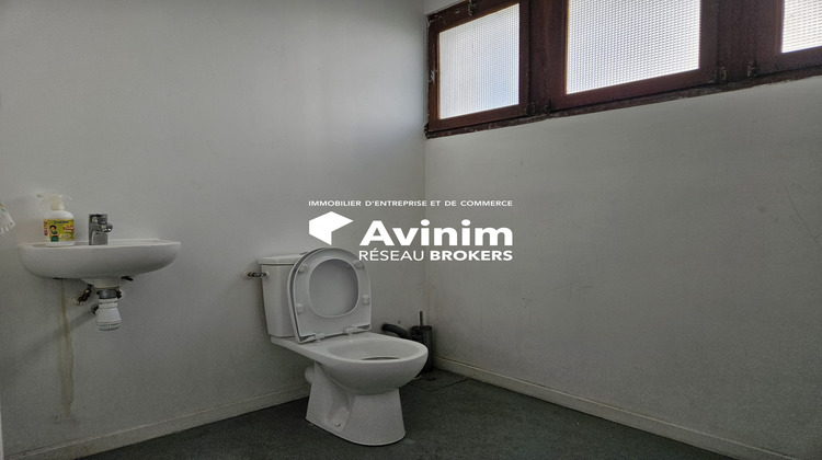 Ma-Cabane - Location Local commercial Montmorot, 186 m²
