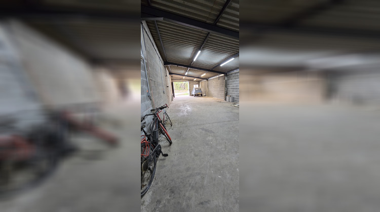 Ma-Cabane - Location Local commercial Montpeyroux, 160 m²