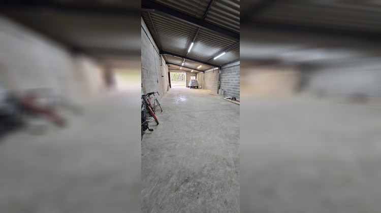 Ma-Cabane - Location Local commercial Montpeyroux, 160 m²