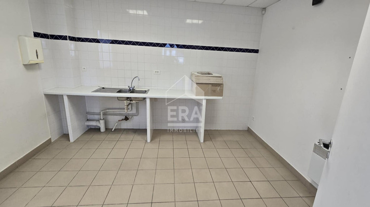 Ma-Cabane - Location Local commercial MONTPON-MENESTEROL, 346 m²