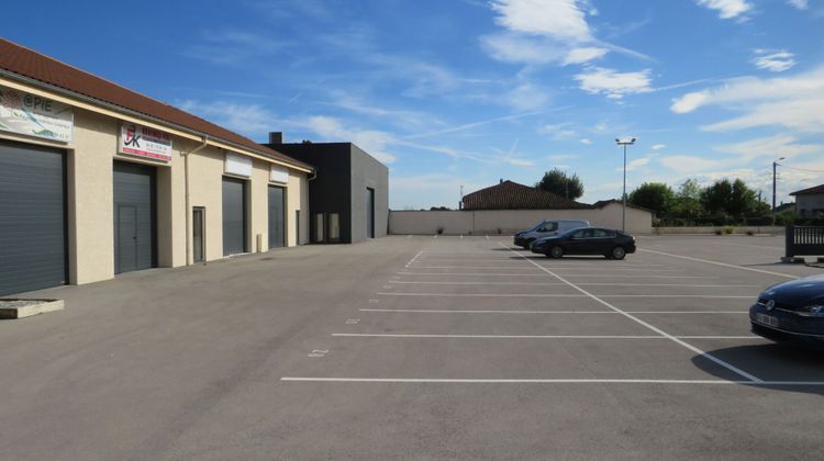 Ma-Cabane - Location Local commercial MONTREVEL-EN-BRESSE, 25 m²