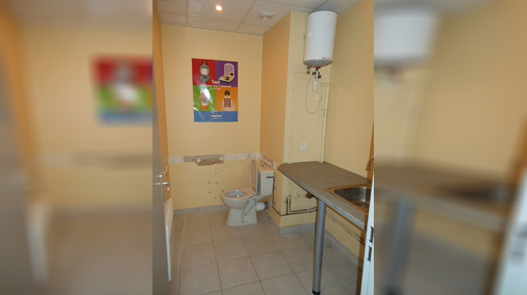 Ma-Cabane - Location Local commercial MONTREVEL-EN-BRESSE, 100 m²